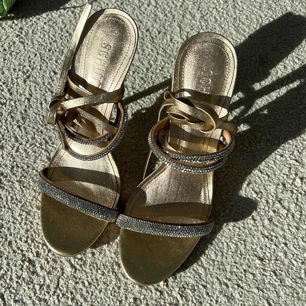 Schutz lace ups